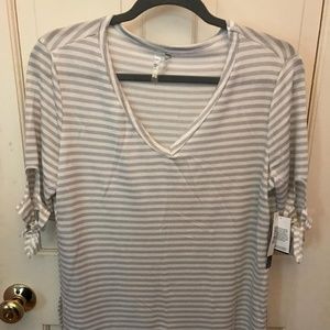 Silverwear lifestyle blouse white stripes M. NWT
